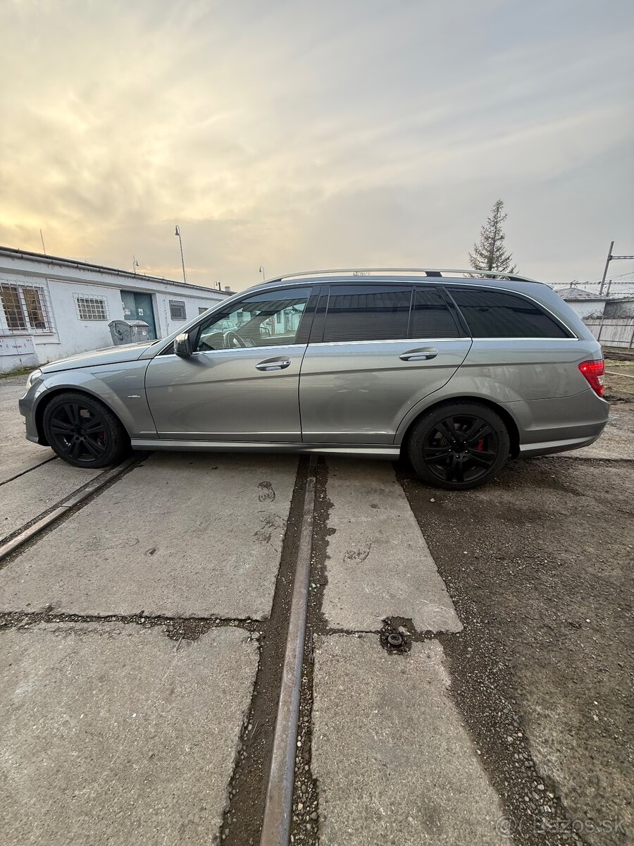 Mercedes C250 4Matic - 8