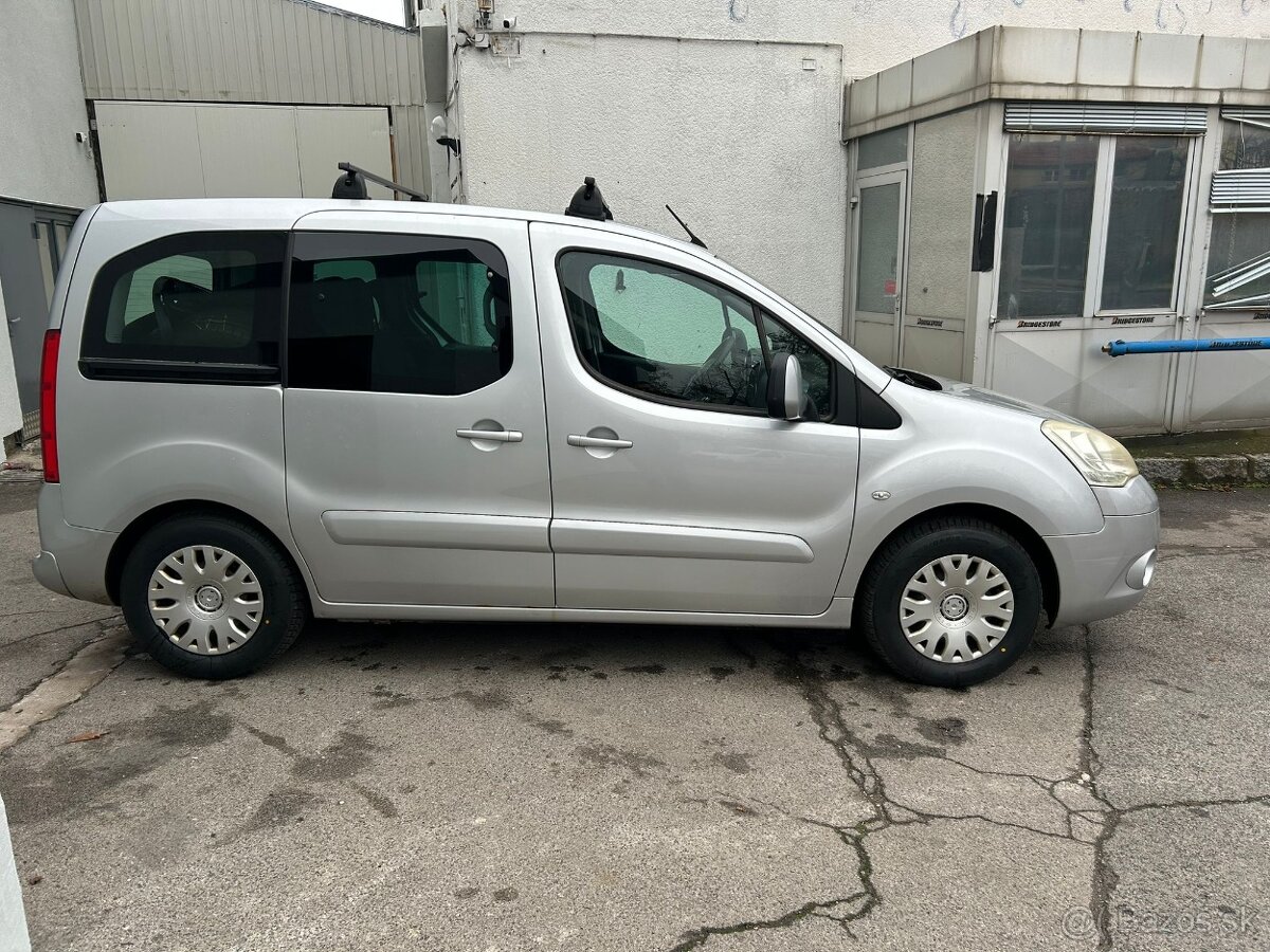 CITROEN BERLINGO 1,6HDI 5 MIESTNA VERZIA MULTISPACE - 8