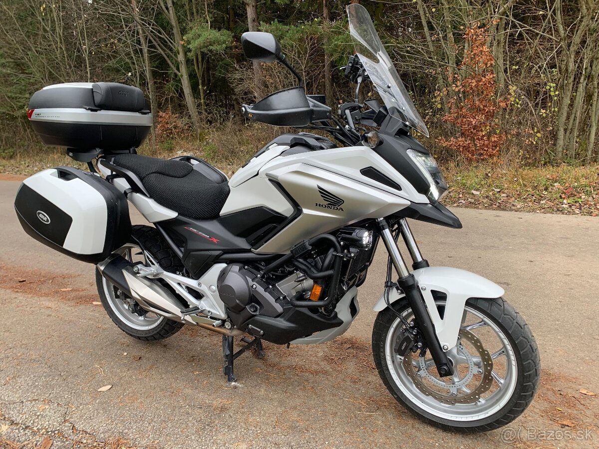 Honda NC750X DCT - 8