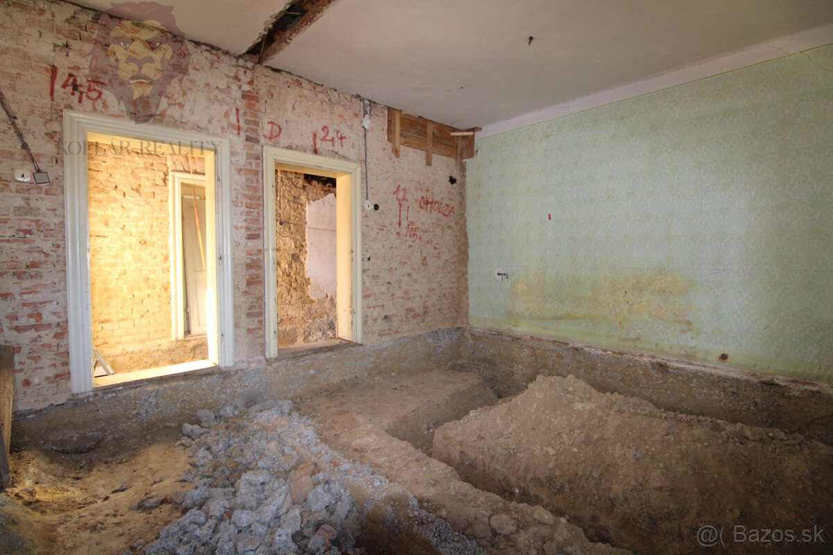 NA PREDAJ - Rodinný dom s veľkým pozemkom - Tepličky - 8