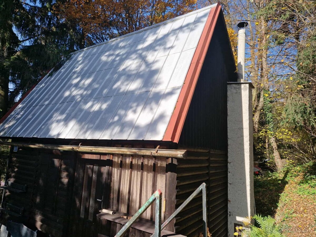 Na predaj zrubová chata so záhradou 1633 m2 v obci Bartošová - 8