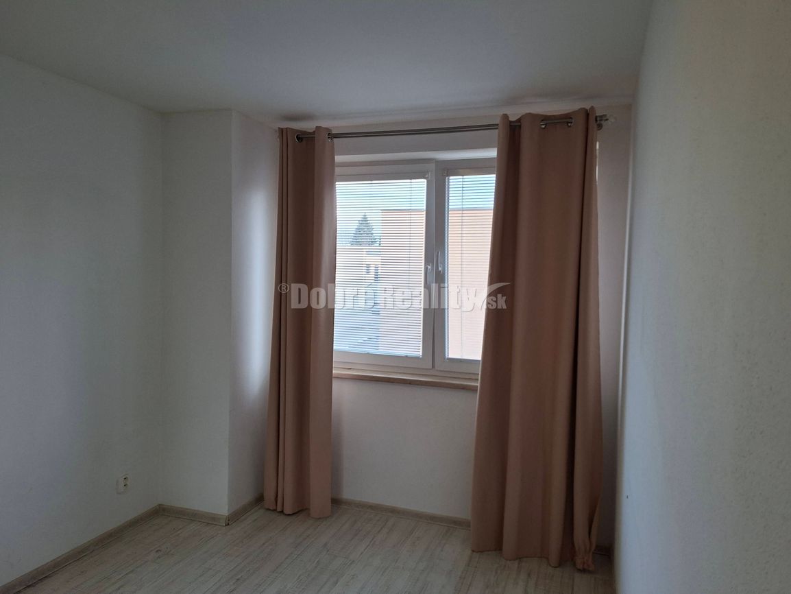 DOBRÉ REALITY - pekný 1-i. byt na prenájom na Starom sídlisk - 8