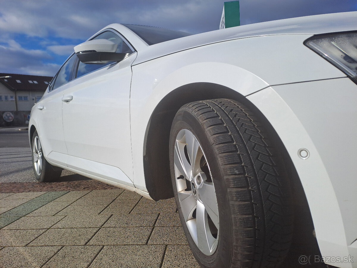 Škoda Superb 1,8 TSI - 8