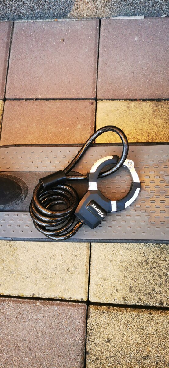 Xiaomi Mi Essential - 8