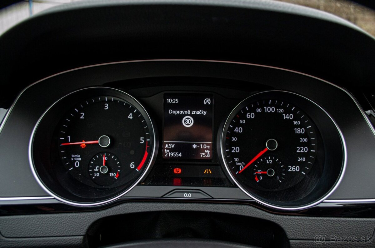 Volkswagen Passat Variant 2.0 TDI 140kW - 8