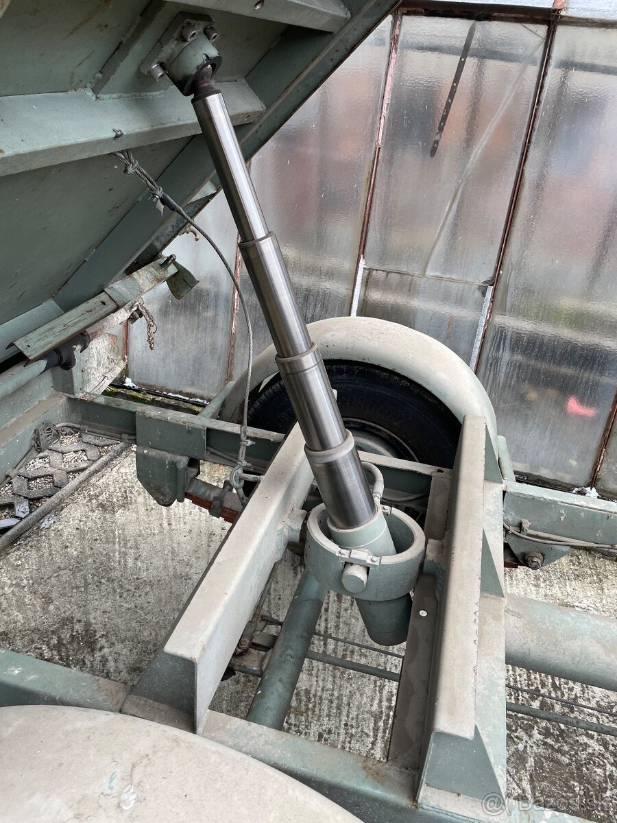 Vyklapacia vlecka - 8