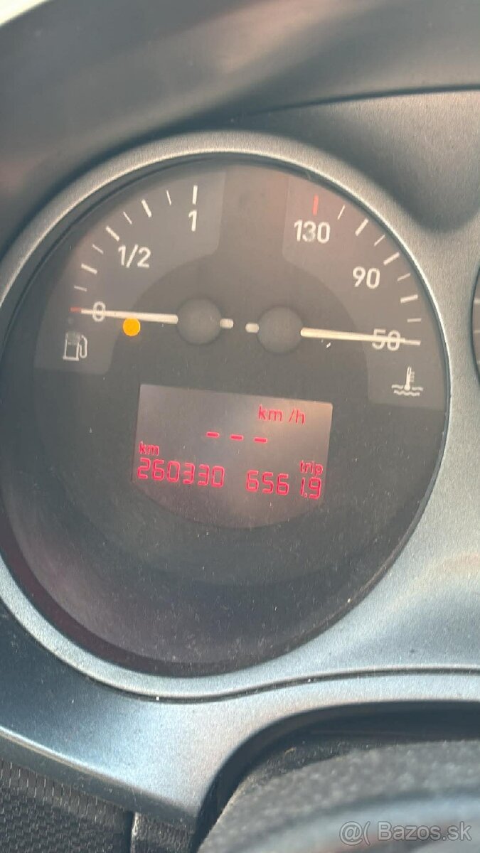 Predám Seat leon 1P 2.0TDi - 8