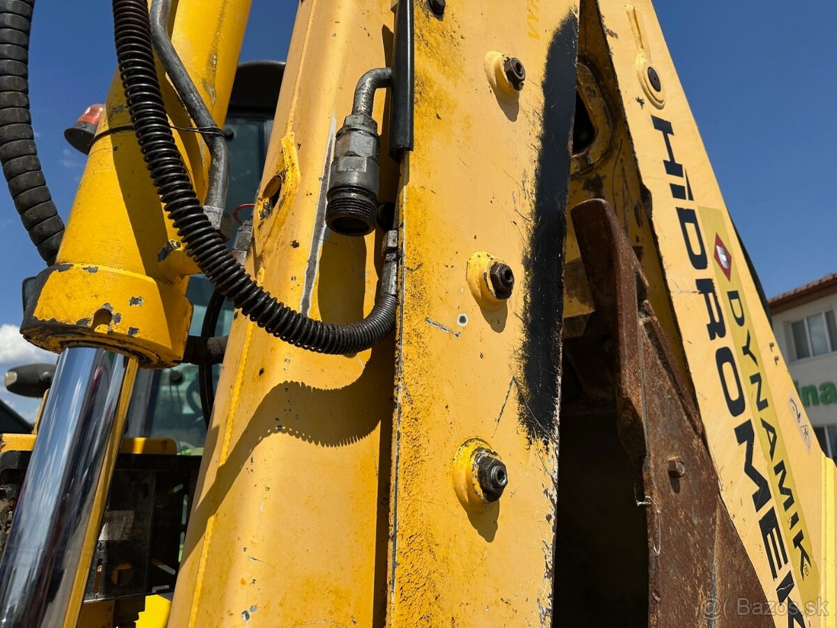 HIDROMEK traktorbager 4x4 2007 VIN 032 - 8