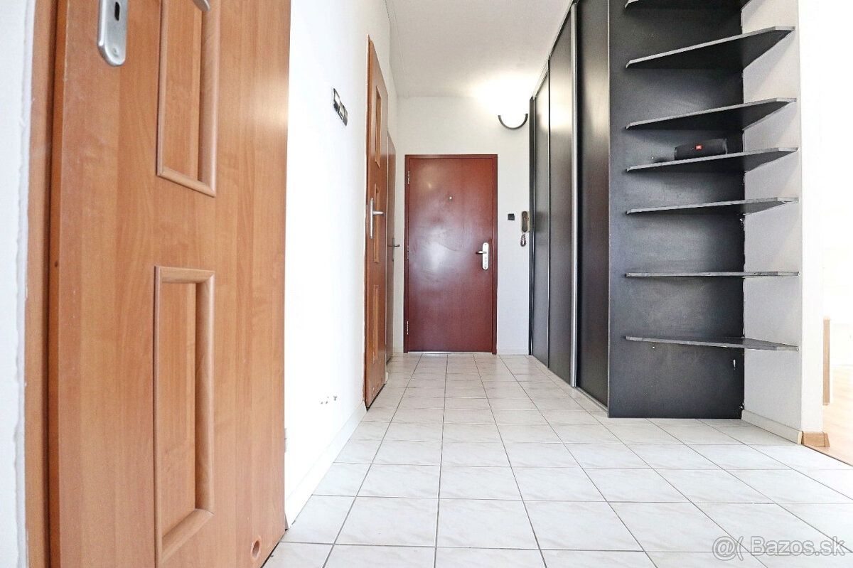 Slnečný 3-izbový byt Solinky - 8