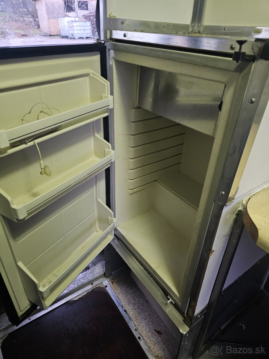 PREDÁM POJAZDNÝ BUFET FIAT DUCATO - 8