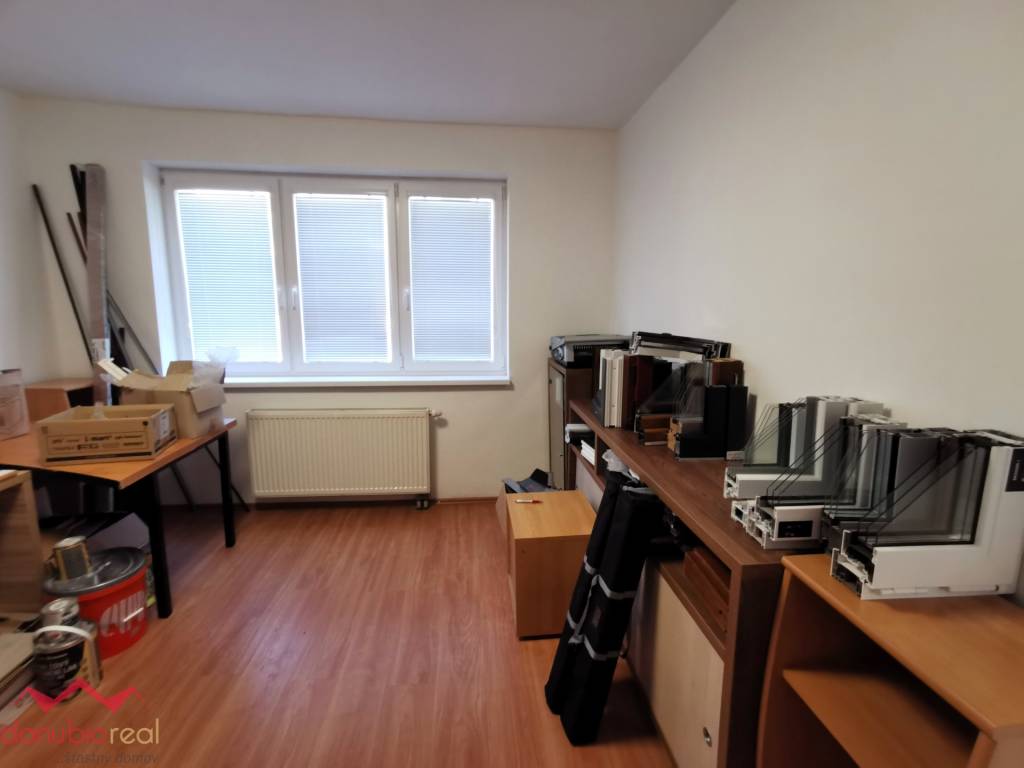 Na prenájom rodinný dom v Komárne - 8