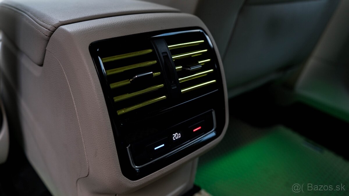 Volkswagen Passat Variant 2.0 TDI BMT Business Comfortline - 8