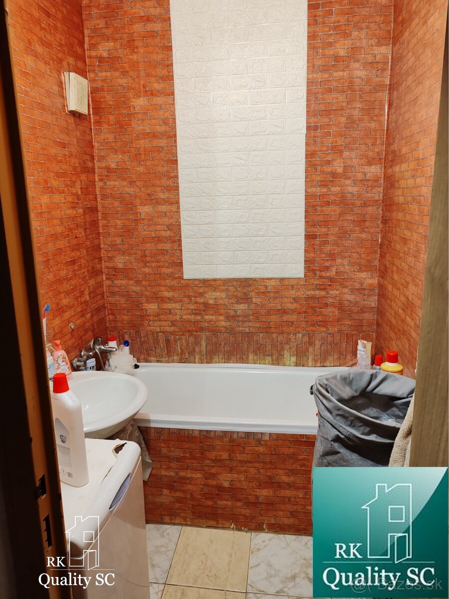 SENEC - EXKLUZÍVNE IBA U NÁS - NA PREDAJ 3 IZBOVÝ BYT V CENT - 8