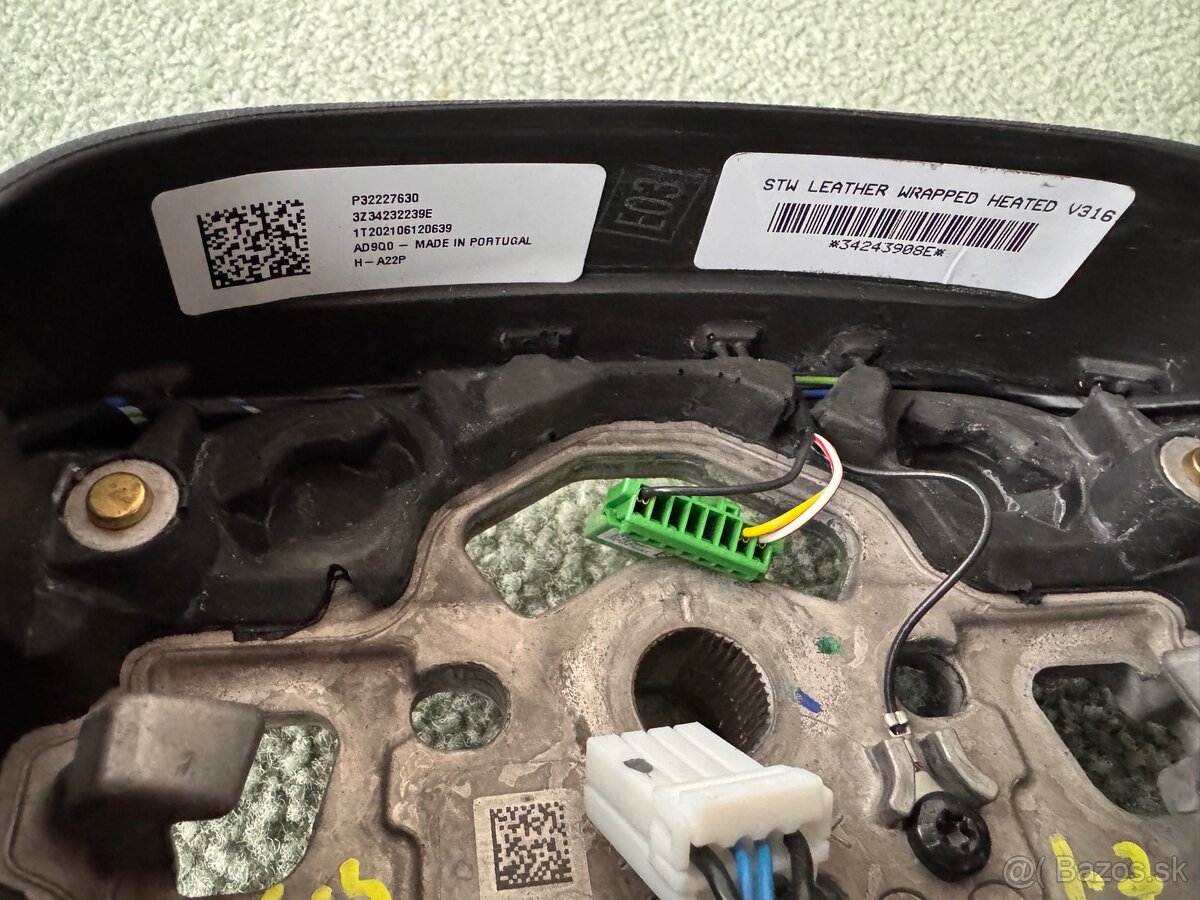 Volant Volvo XC40 - 8