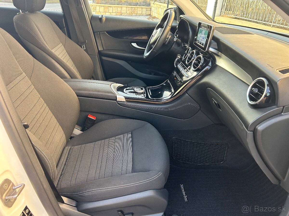 Mercedes Benz GLC 220d 4-Matic Night paket ODPOČET DPH - 8