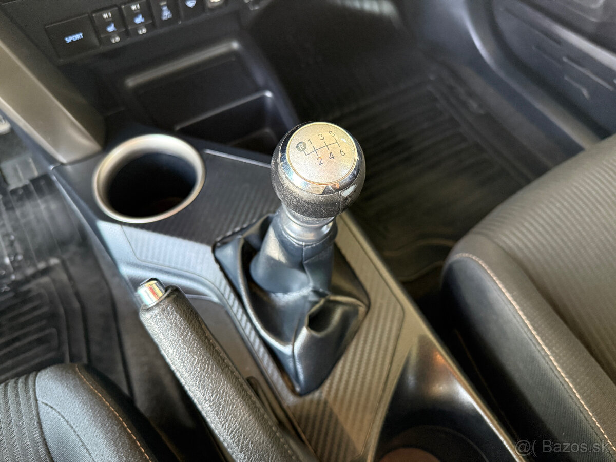 Toyota RAV4 2.2 l D-4D Premium 4x4 - 8