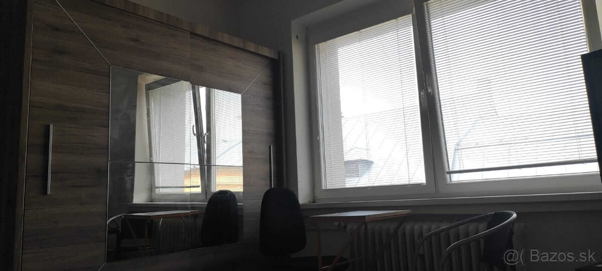 Prenájom garsónky na námestí v Poprade - 8