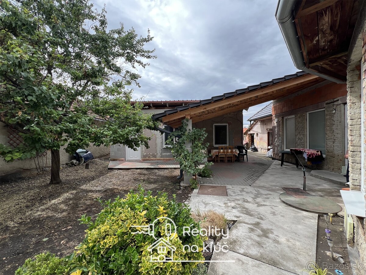 Na predaj dva rodinné domy nachádzajúce sa na jednom pozemku - 8