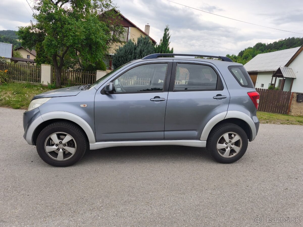 Daihatsu Terios 1.5 4x4 offroad - 8