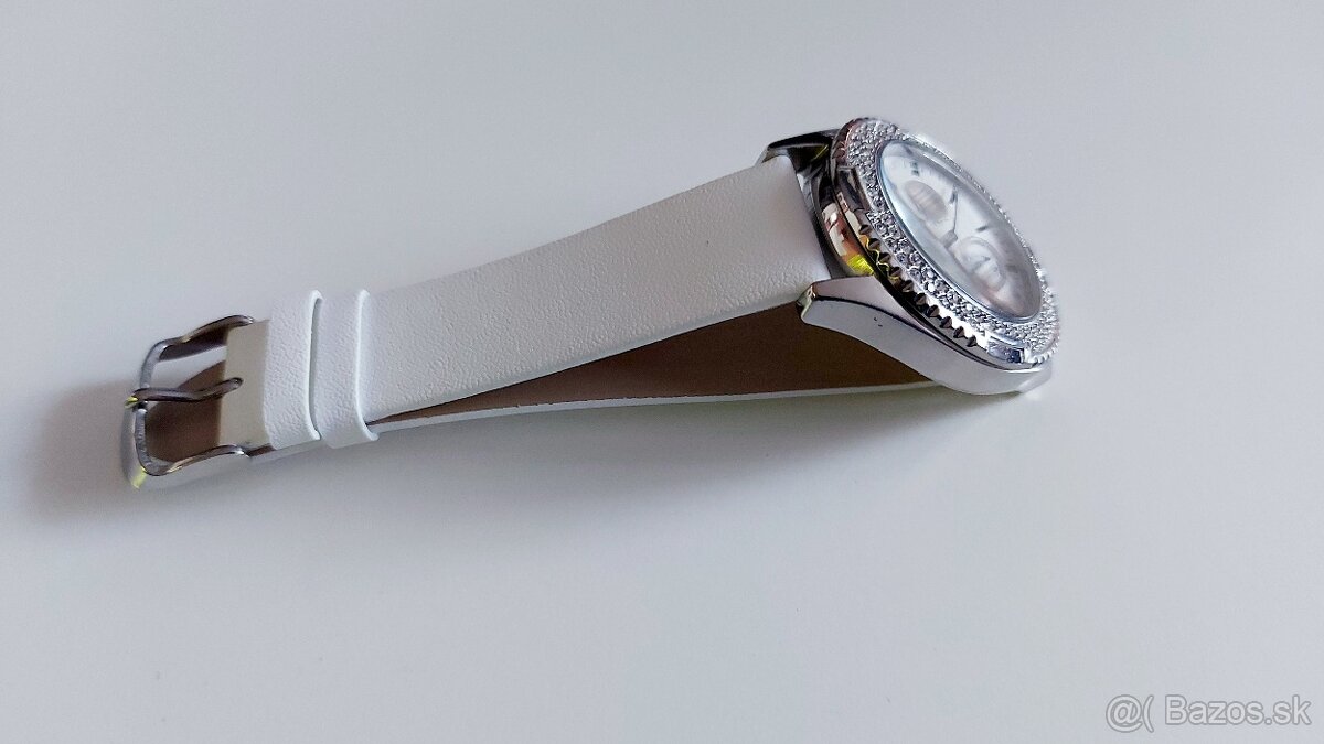 damske hodinky guess - 8