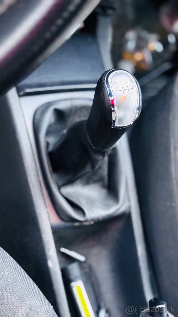 Škoda Fábia 1.2 HTP 2003 - 8