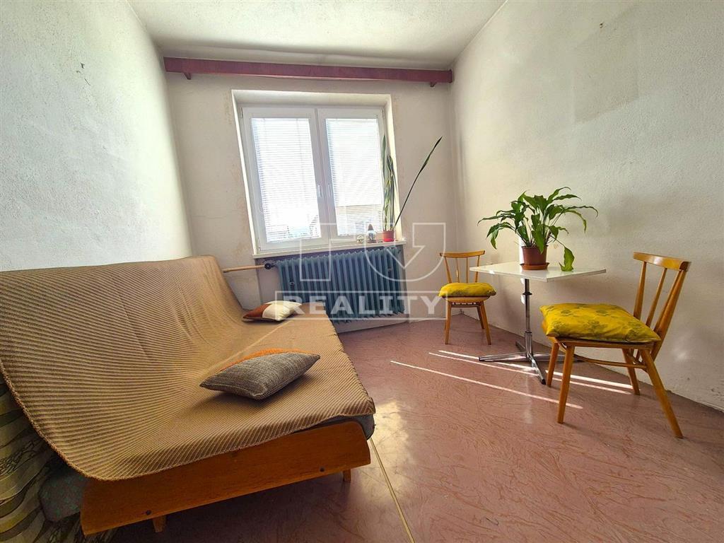 REZERVOVANÝ- 5-izbový rodinný dom – Prievidza, sídlisko... - 8