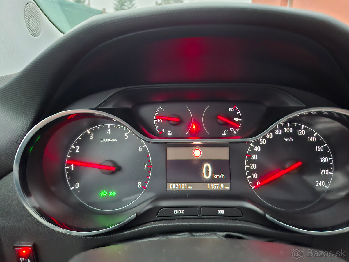 Opel Crossland X 2019 - 8