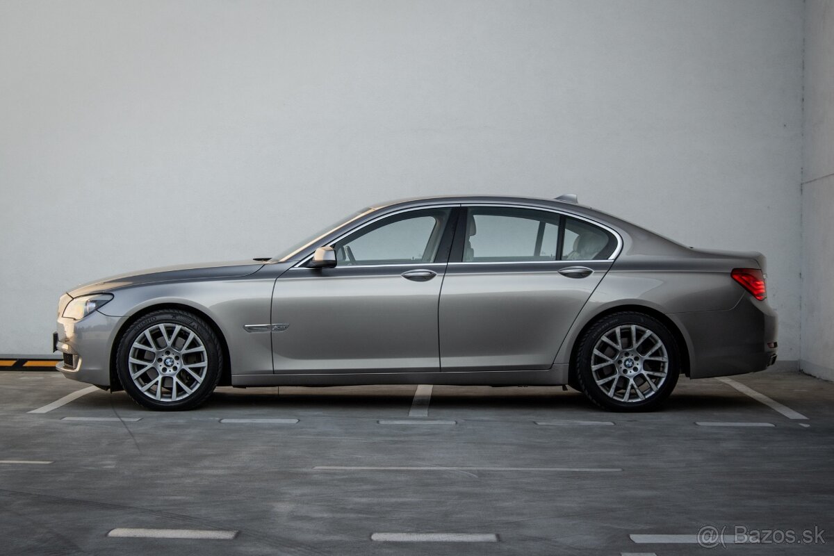 BMW Rad 7 740d xDrive - 8