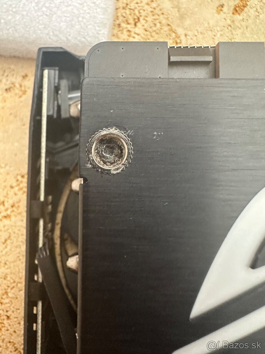 Asus ROG 5700XT Strix OC 8GB - 8