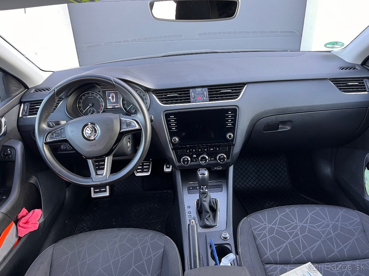 Škoda Octavia 3 kombi automat - 8