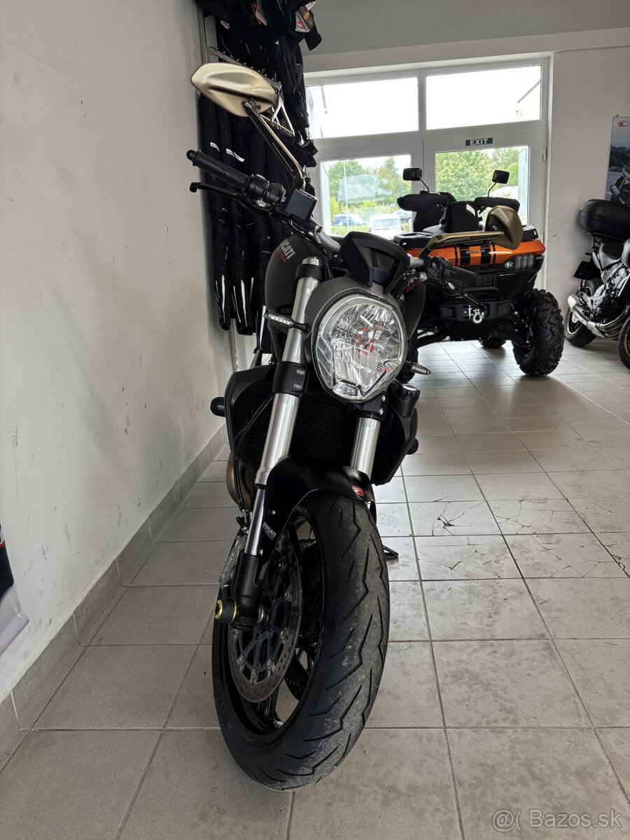 Ducati Monster 821 - 8