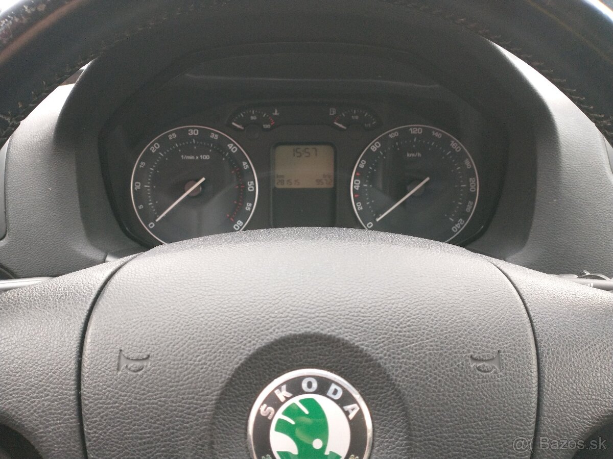 Škoda Octavia Combi 1.9 TDI 77 kw M5 - 8