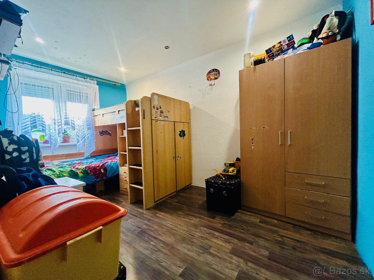 Na predaj 3-izb.byt_VLASTNÉ kúrenie,bojler,klimatizácia - 8