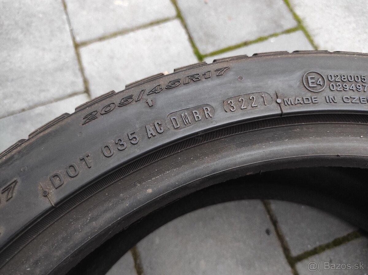 Zimné pneumatiky 205/45R17 Nexen 4ks - 8
