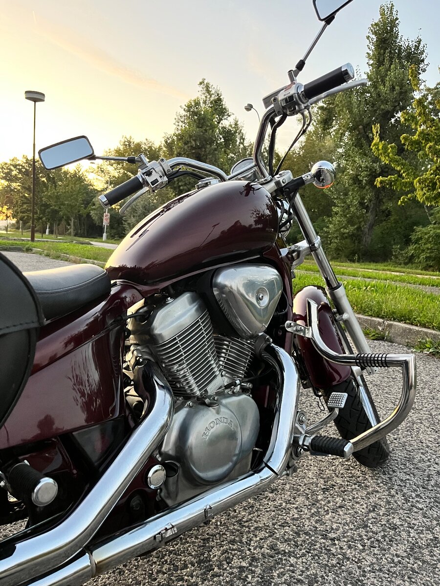 Honda Shadow 600 - 8