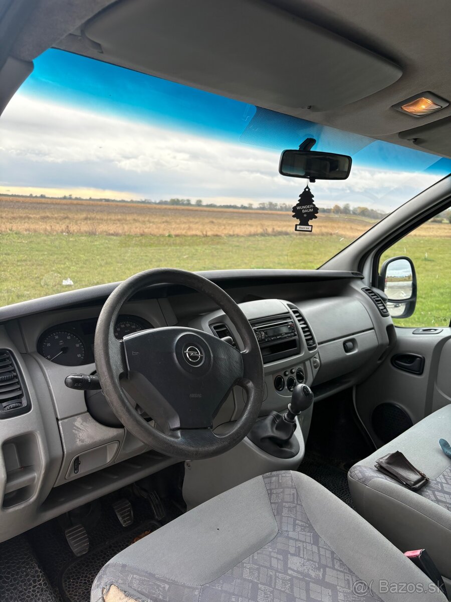 Opel Vivaro 1,9 cdi - 8