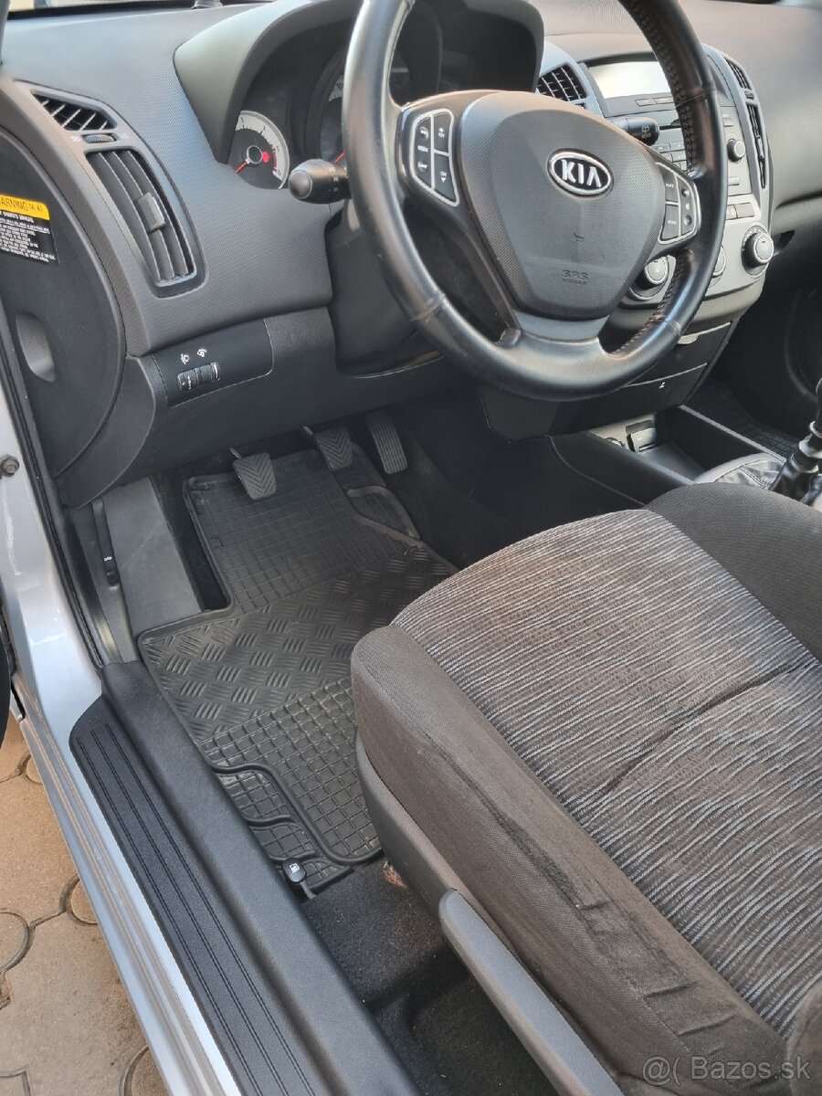 Predám Kia ceed 1.6crdi - 8