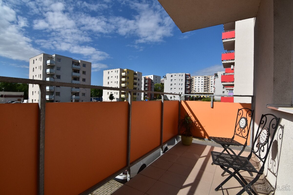 2izb. byt, balkón, pivnica, parkovanie, novostavba, Čermáň - 8