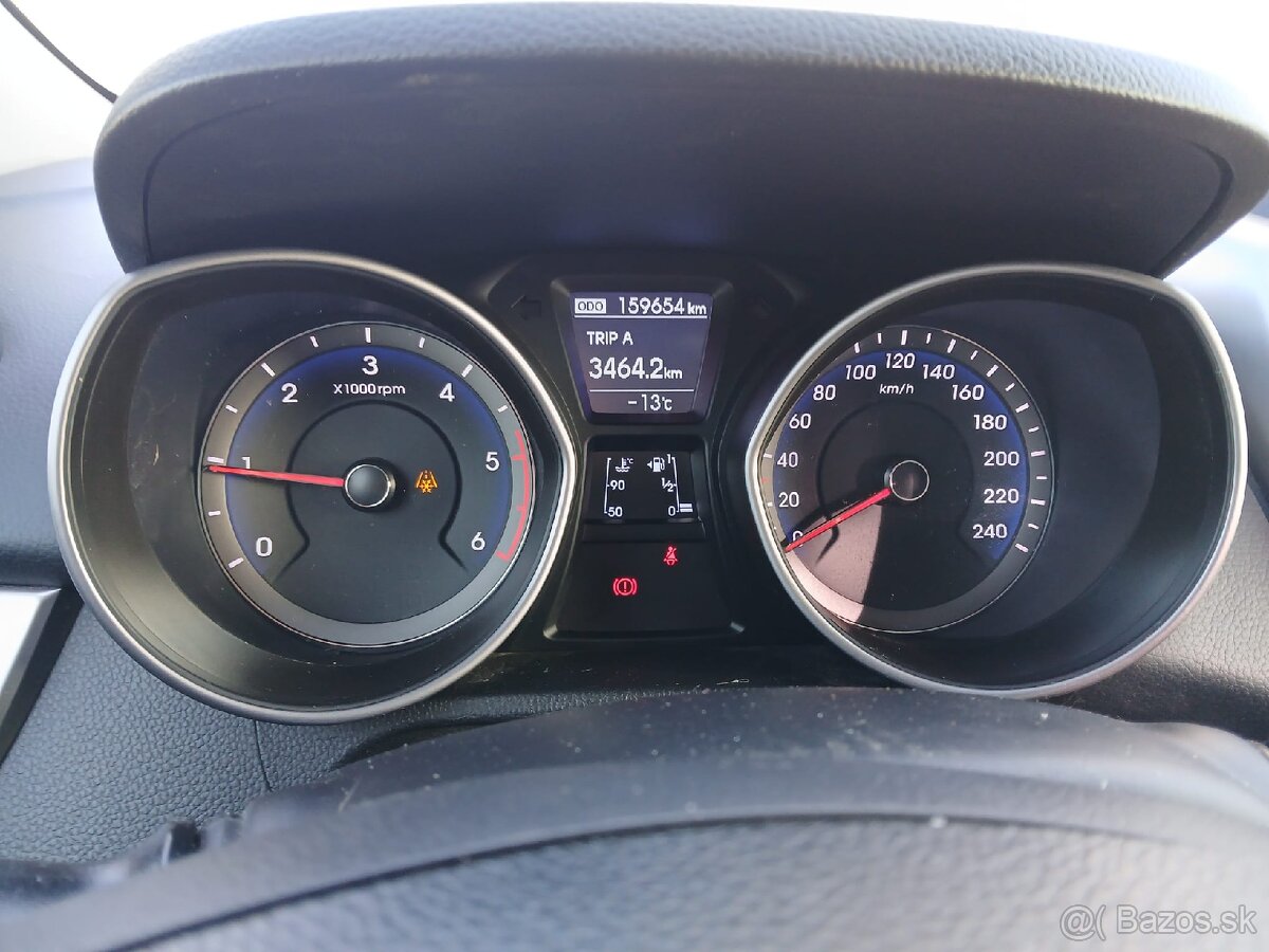 Hyundai i30 1.6crdi 160 000km - 8