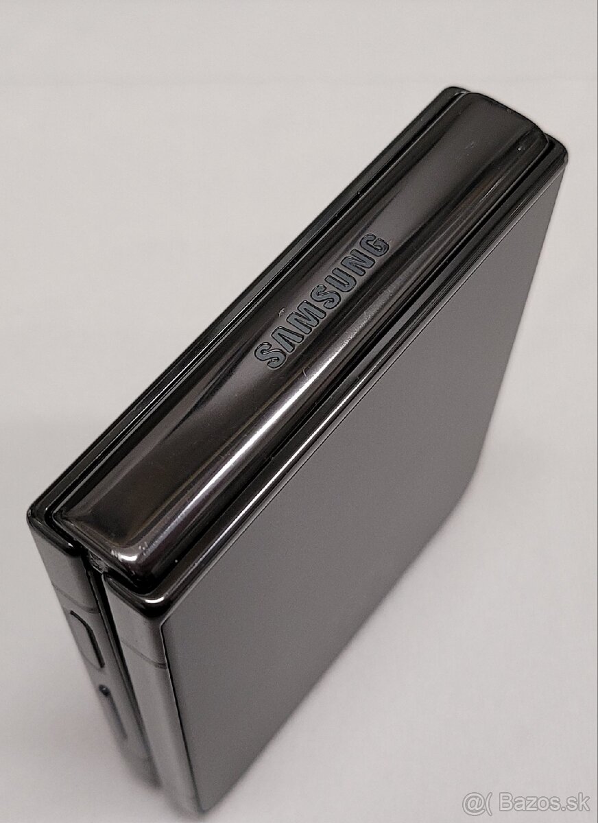 Samsung Galaxy Z Flip 4 - 8
