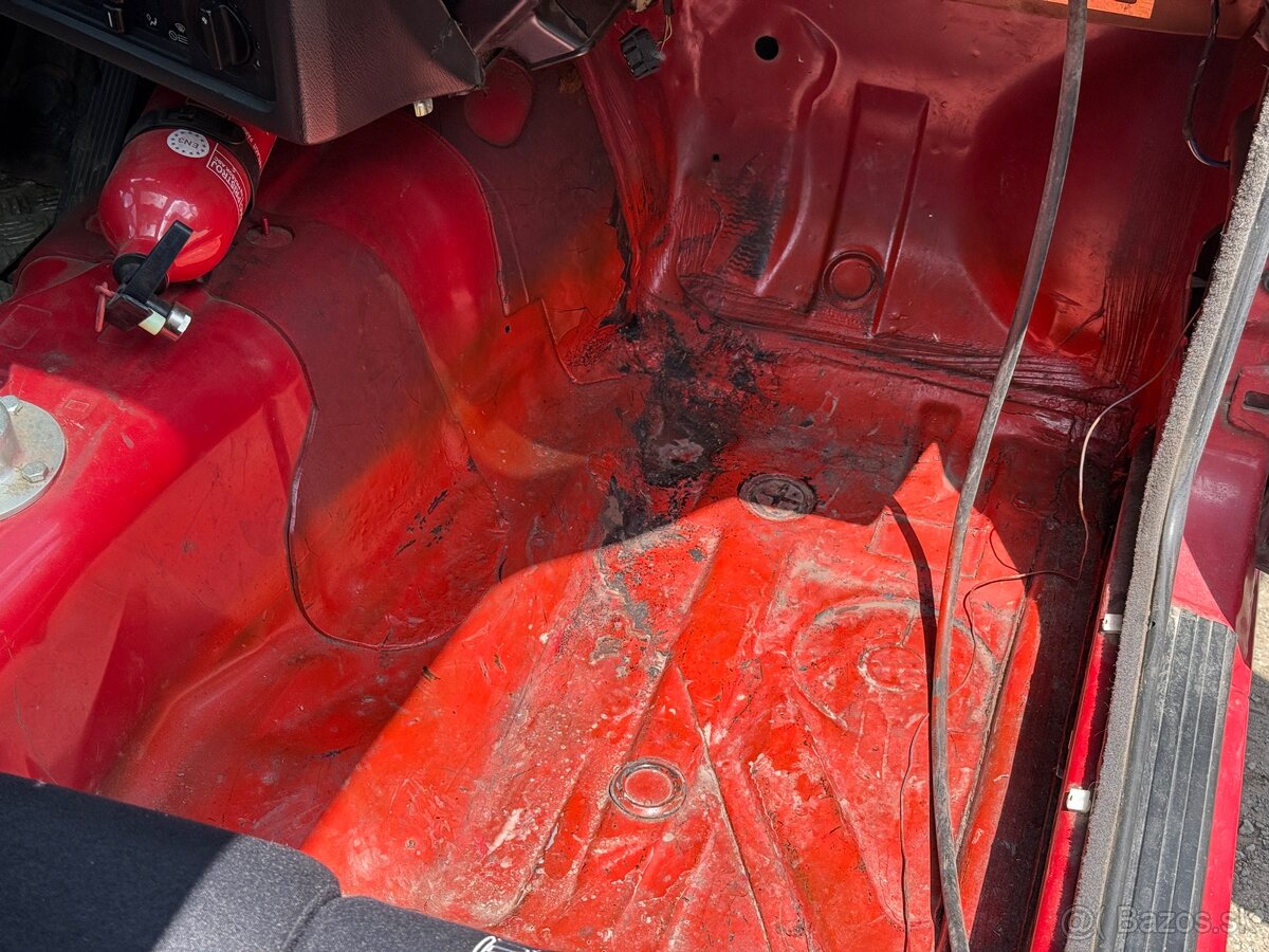 BMW e30 V8 - 8