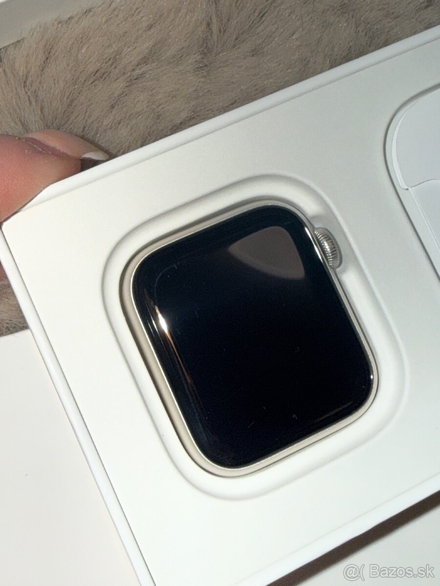 Apple Watch SE 2022 40mm - 8