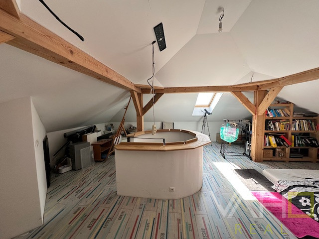 ,,ZNÍŽENÁ CENA ,,NA PREDAJ Luxusný rodinný dom - 8