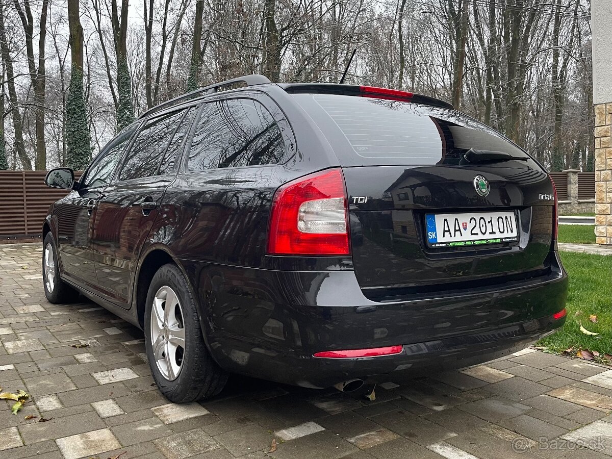 Škoda Octavia II 1.6 TDi Combi - 8