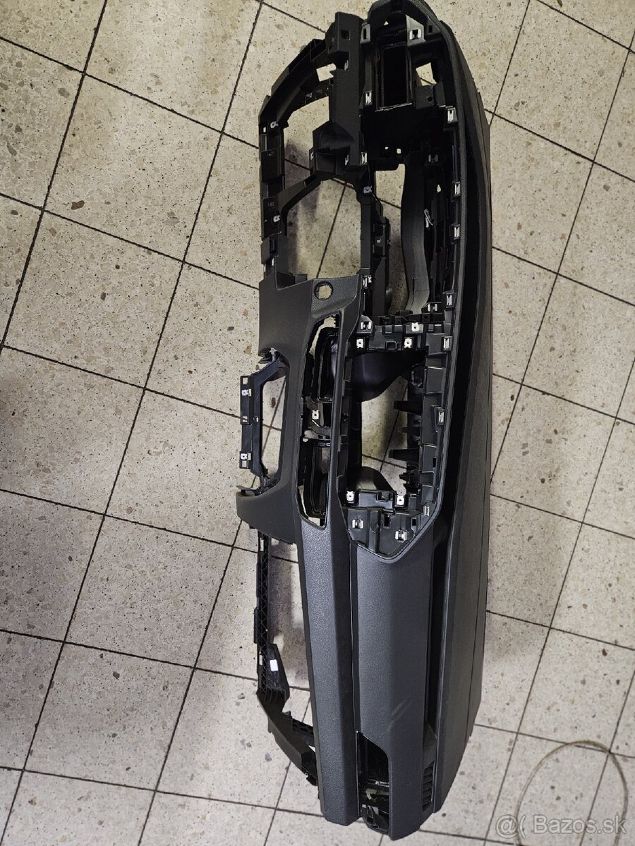 Prístrojová doska , palubná doska VW Caddy 5 - 8