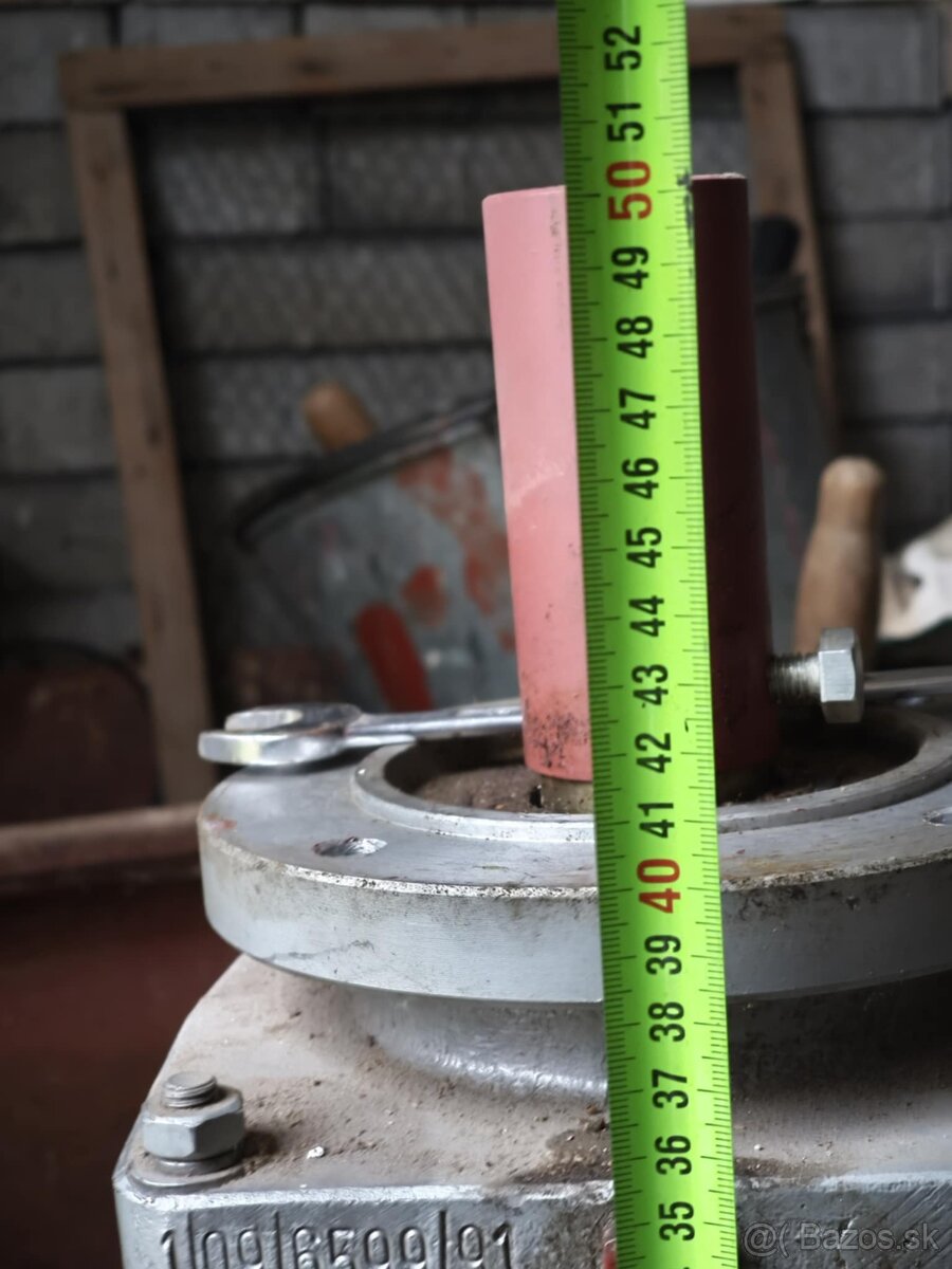 Elektromotor s prevodovkou - 8