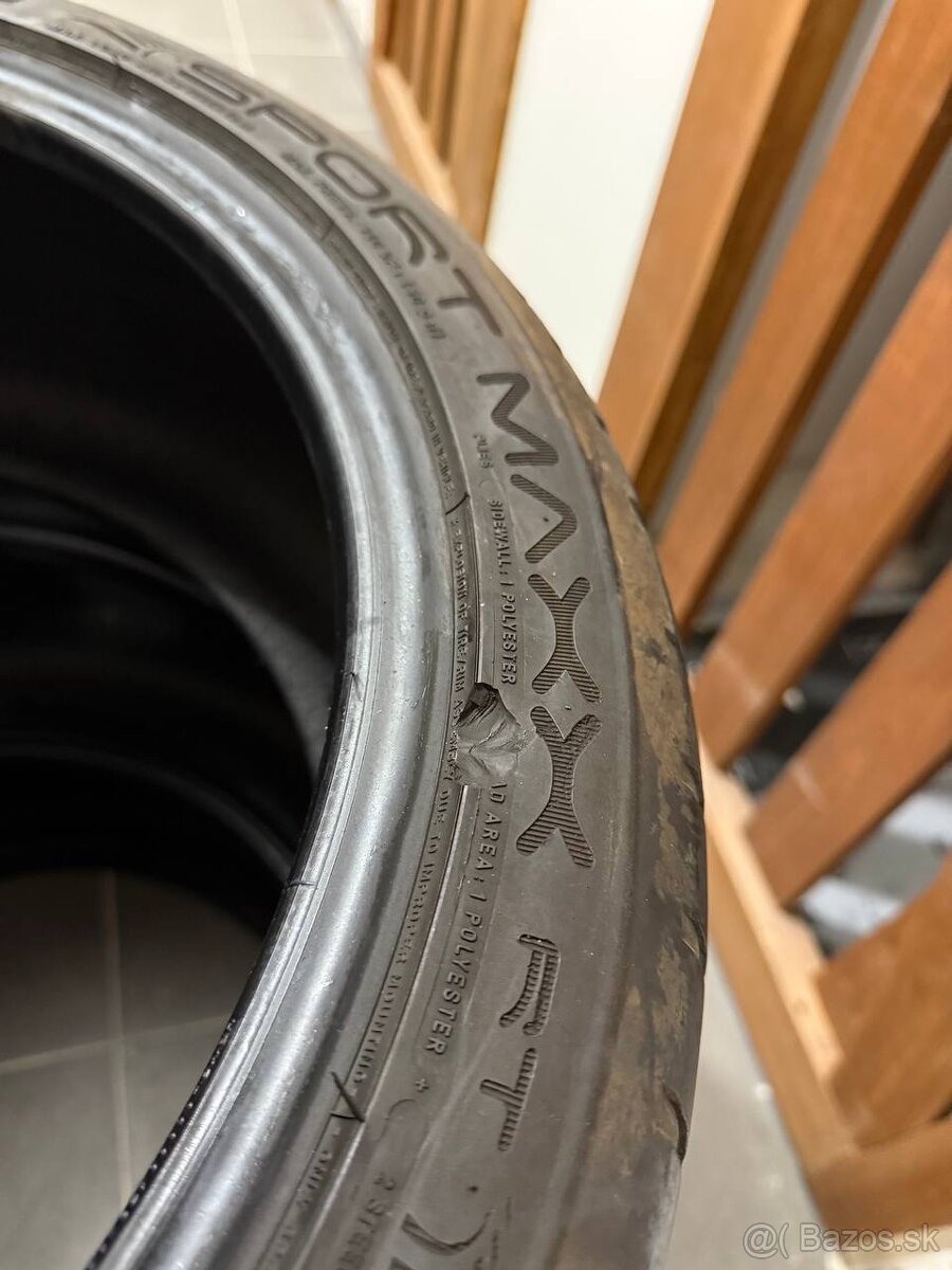 Dunlop Sport Maxx 225/40 R18 - 8