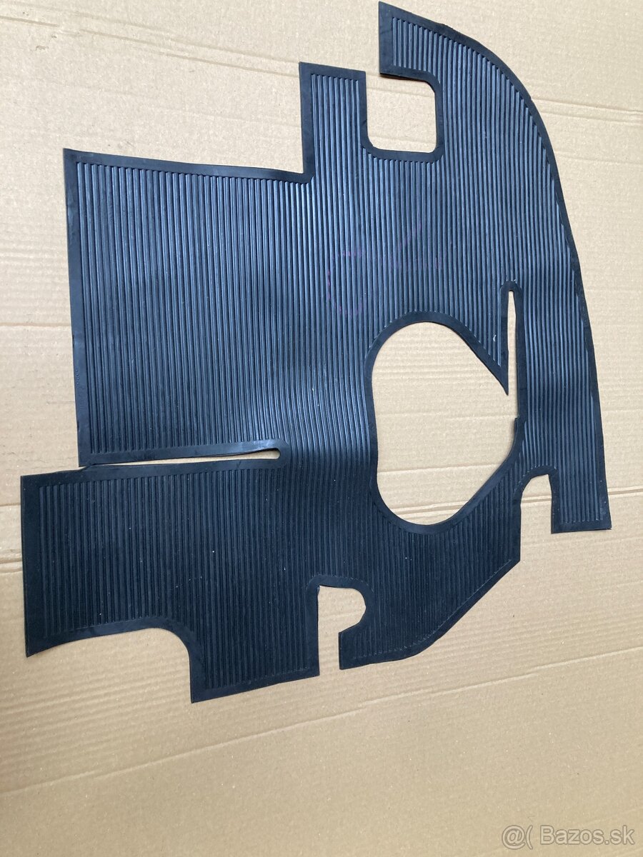 Uaz 452, sanitka, buchanka, valník - 8