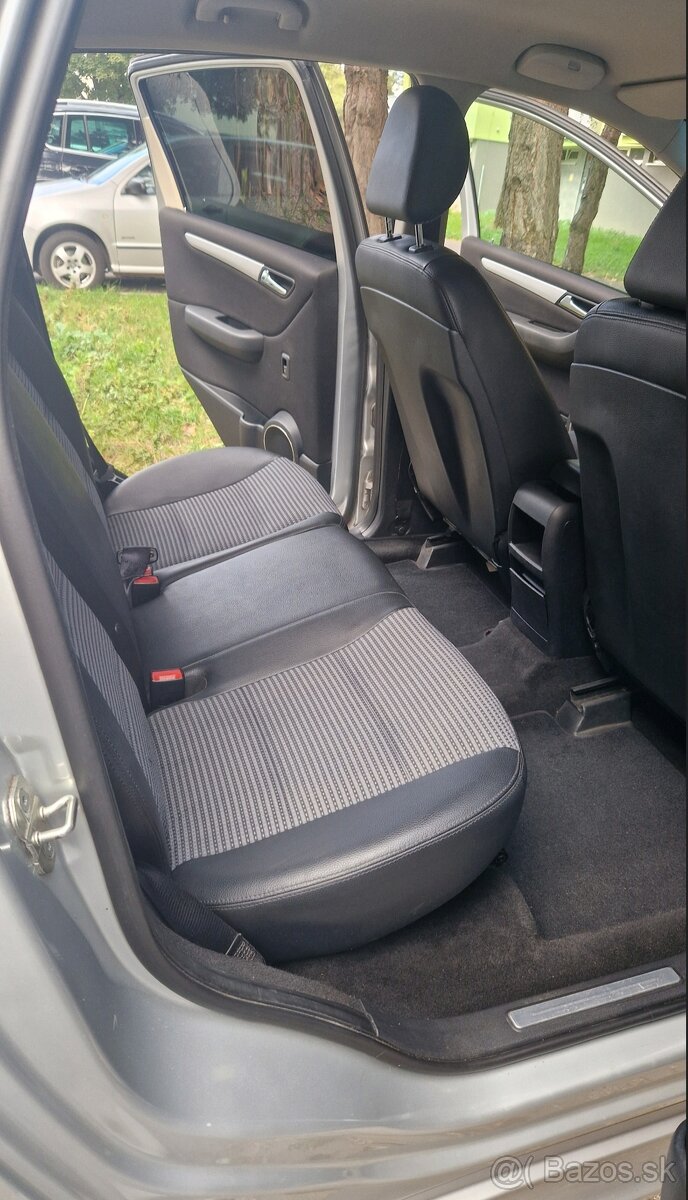 Predám svoje obľúbené auto - 8