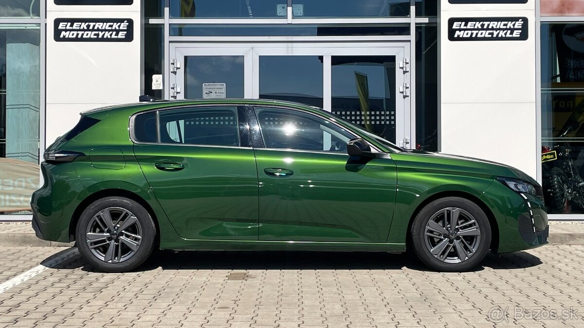 Peugeot 308 1,2i PureTech Active Pack 1. majiteľ, SR - 8